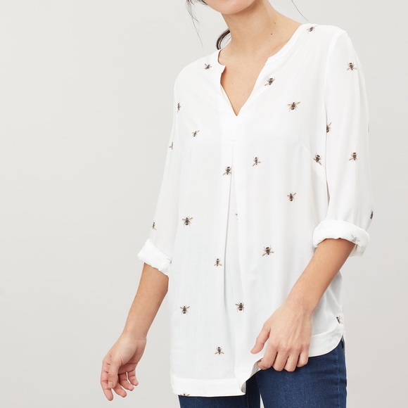Joules Tops - Joules V Neck Woven Top - Cream Bee